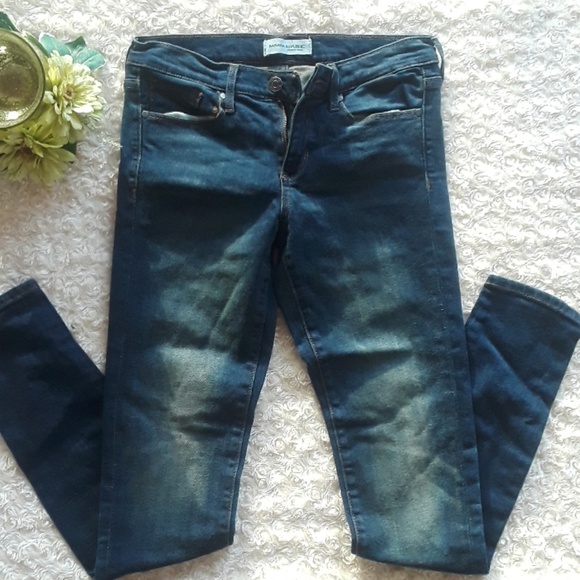 Banana Republic Denim - Banana Republic skinny 26 Washed Indigo Jeans